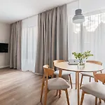 Flatbook - Modern Granaria Ii Apartmán